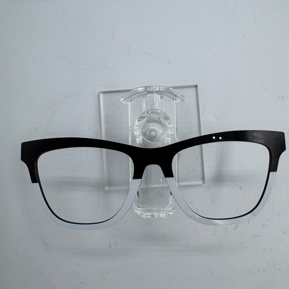 Pair Eyewear The Harper The Black and White Eyeglass Toppers